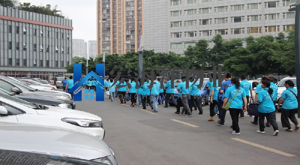 成都公司保潔之中庭園區的清潔標準