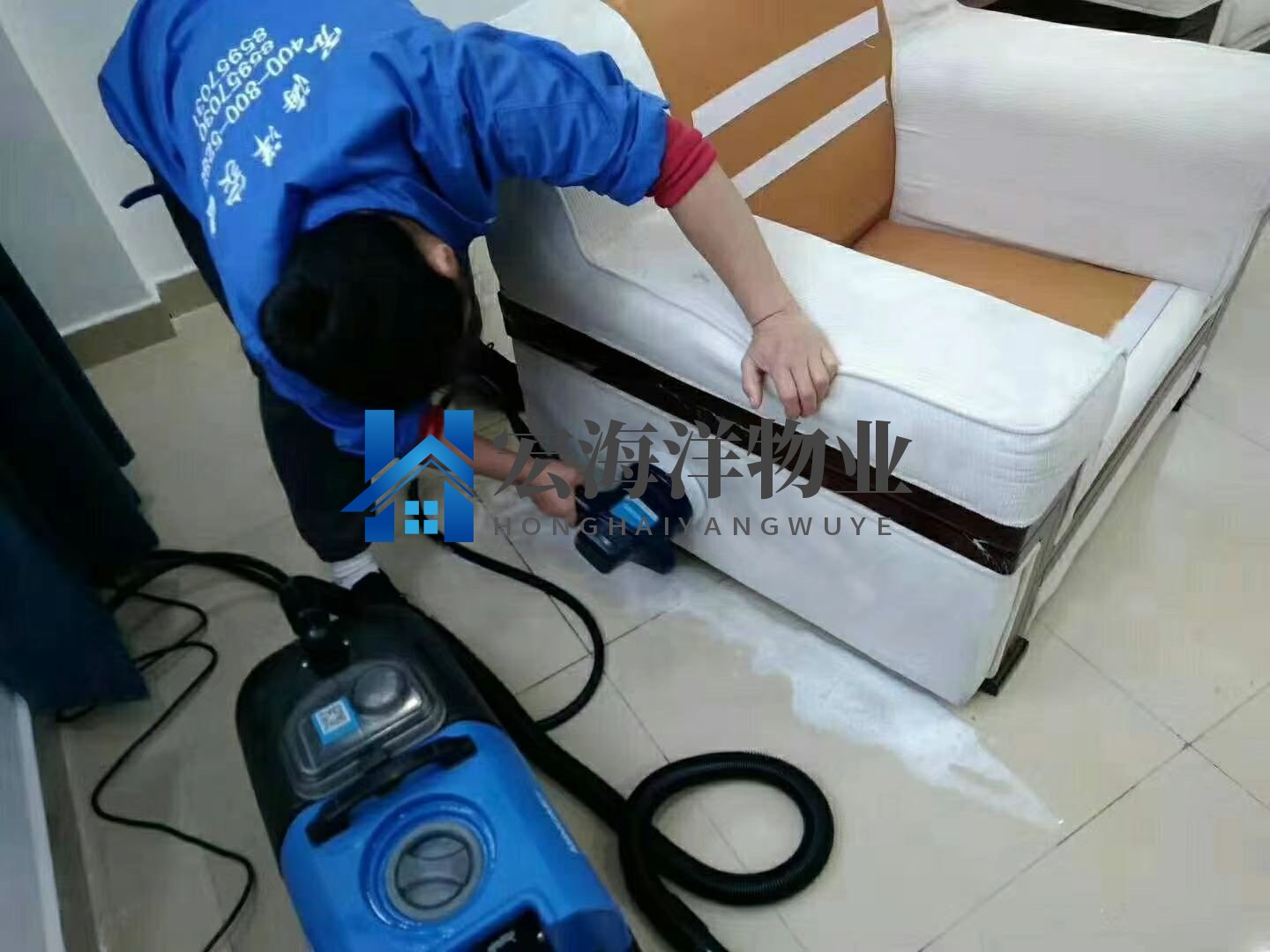 成都皮沙發如何清洗與保養呢？